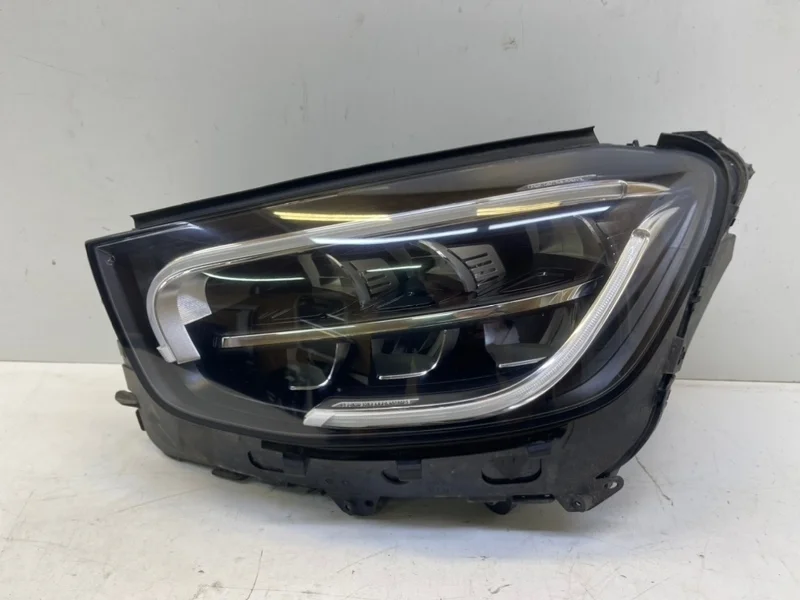 Фара Mercedes-Benz GLC 2015-2022 X253