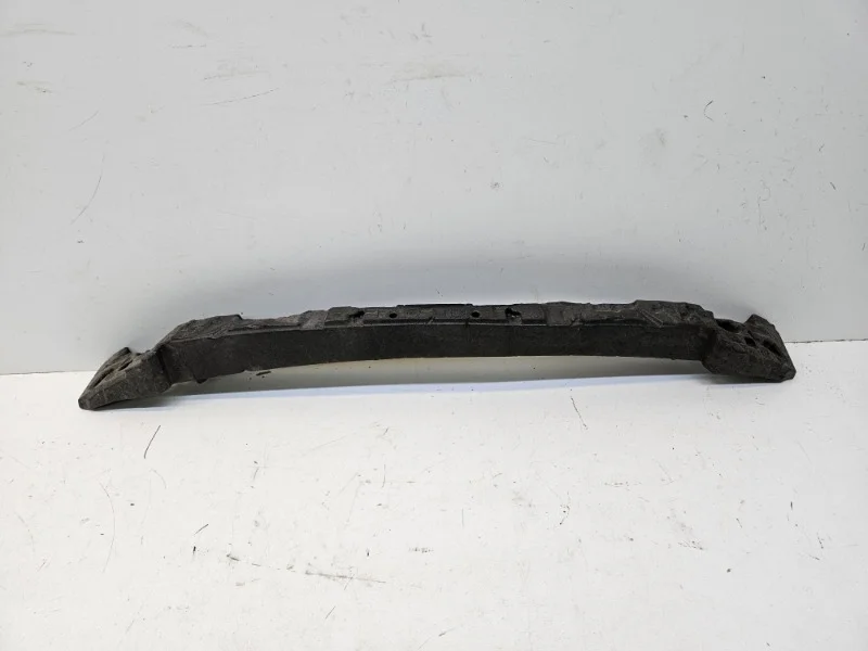 Абсорбер бампера Toyota Camry 2017-2024 70