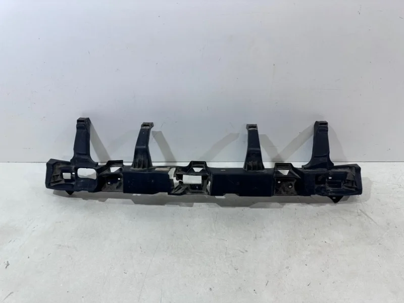 Усилитель бампера Nissan Terrano 2014- D10