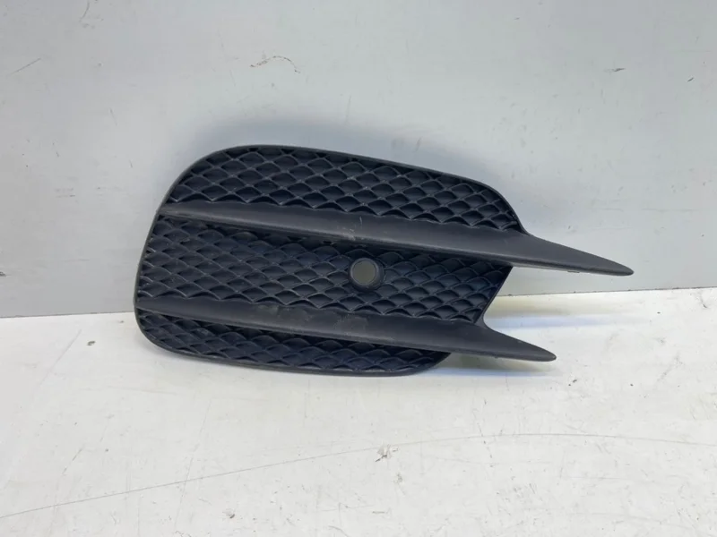 Решетка бампера Mercedes-Benz -Class 2016-2020 W213