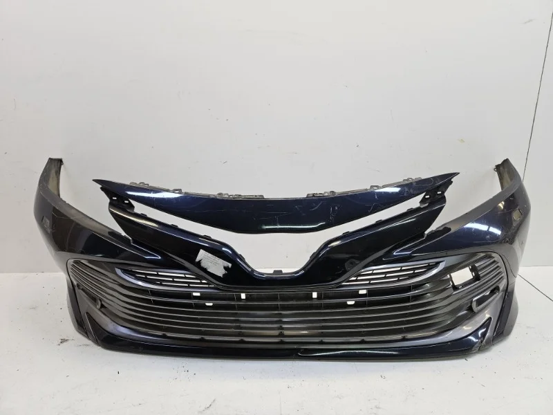 Бампер Toyota Camry 2017-2021 70