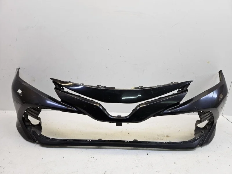 Бампер Toyota Camry 2017-2021 70
