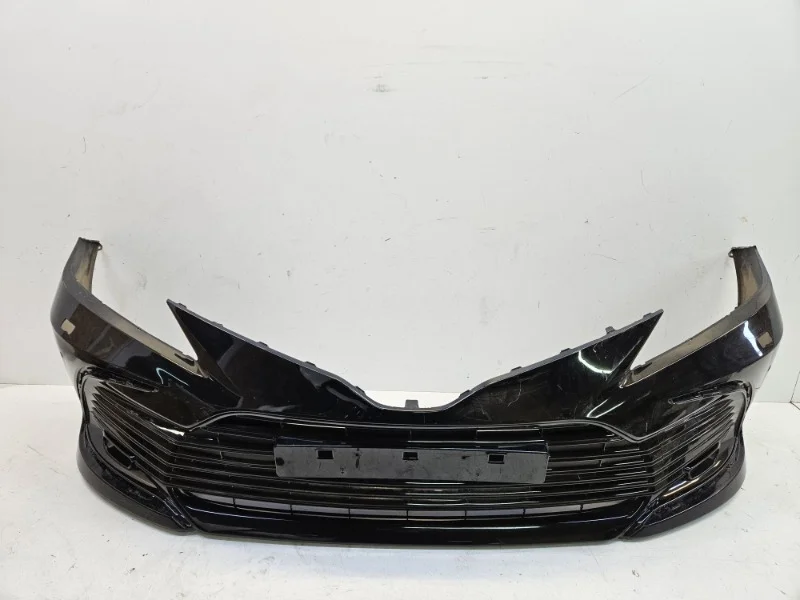 Бампер Toyota Camry 2020-2024 70