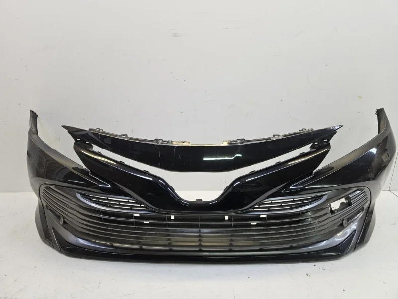 Бампер Toyota Camry 2017-2021 70