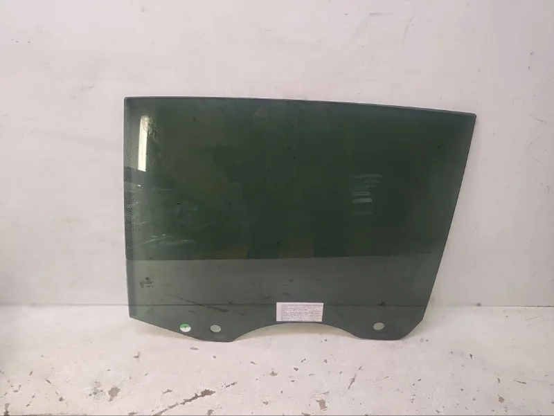 Стекло BMW 5er 2009-2016 F07