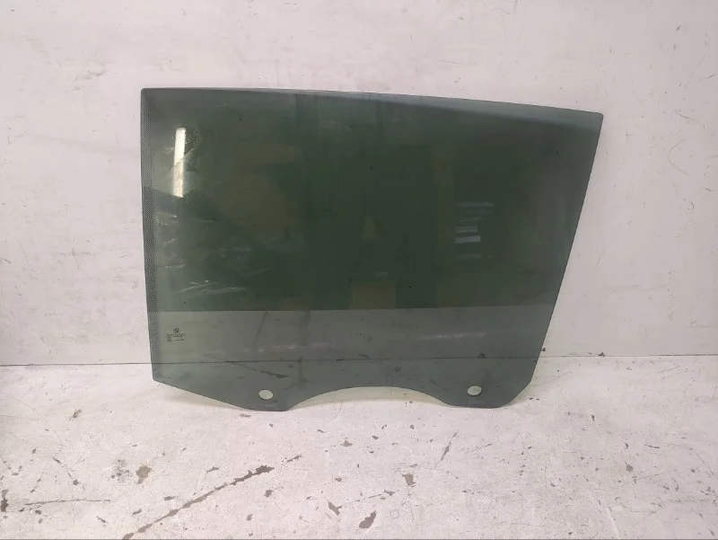 Стекло BMW 5er 2009-2016 F07