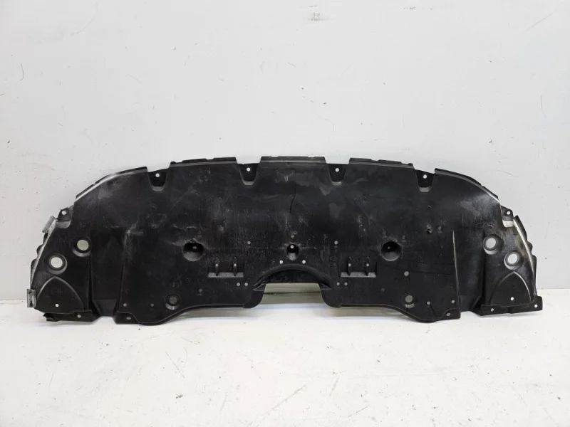 Пыльник бампера Toyota Camry 2017-2024 70