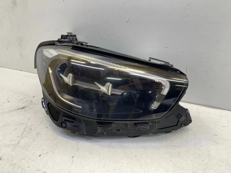 Фара Mercedes-Benz -Class 2020-2023 W213