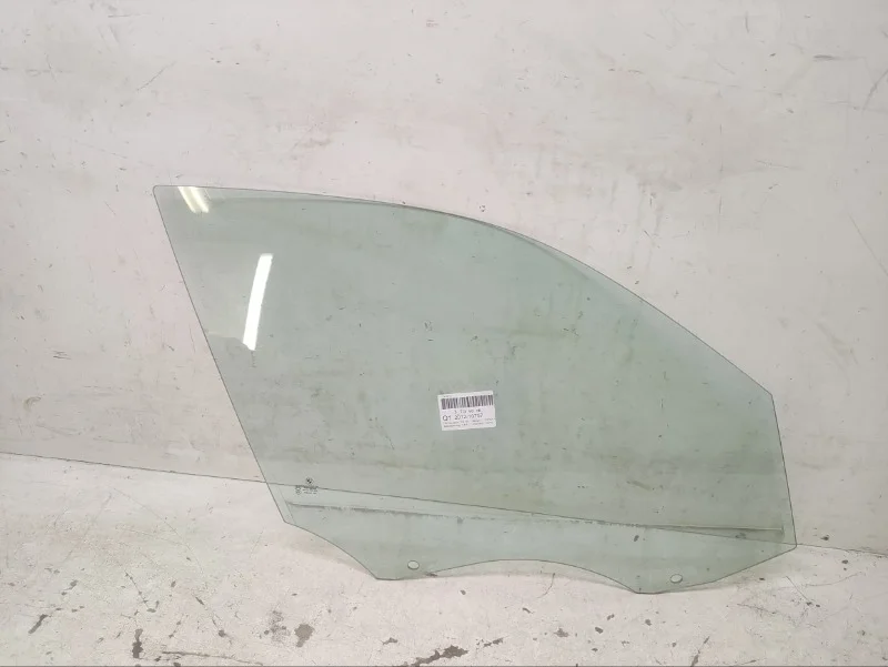 Стекло BMW X1 2009-2015 E84