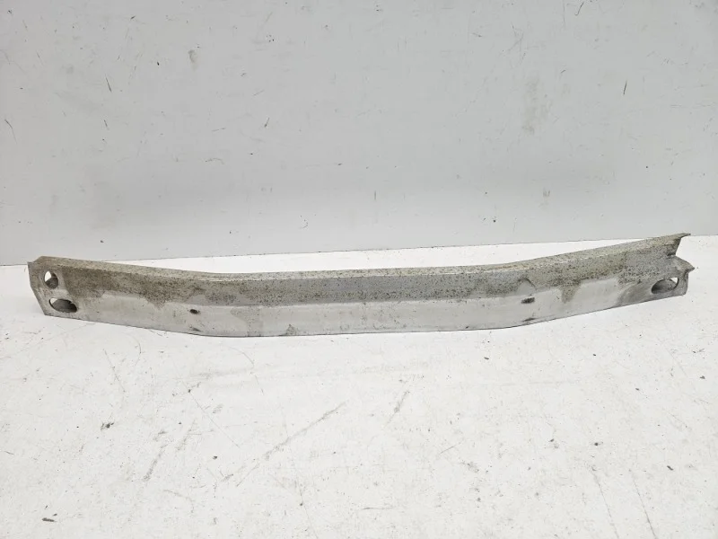 Усилитель бампера Toyota Camry 2011-2018 50