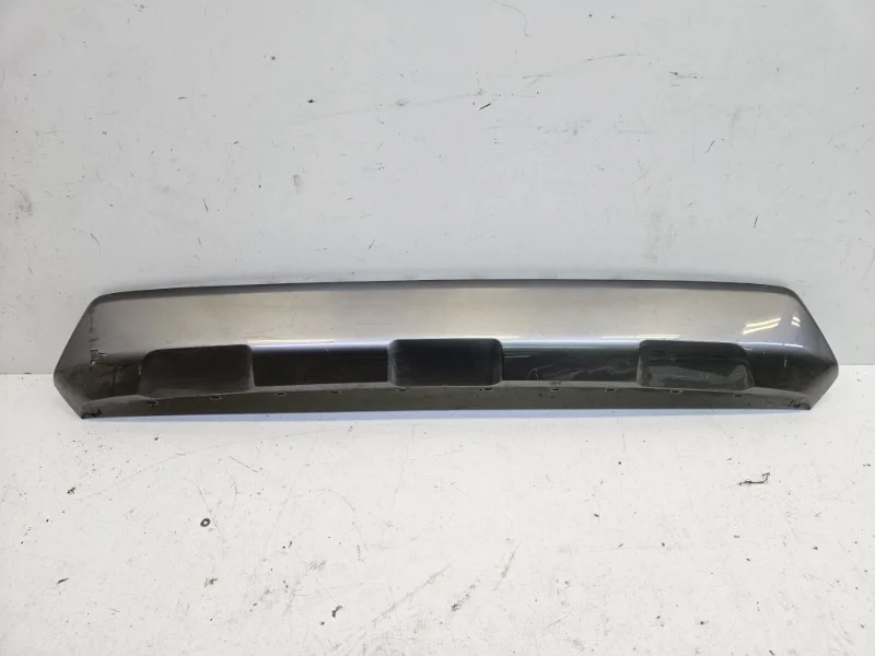 Накладка бампера Toyota Rav4 2018-2024 50