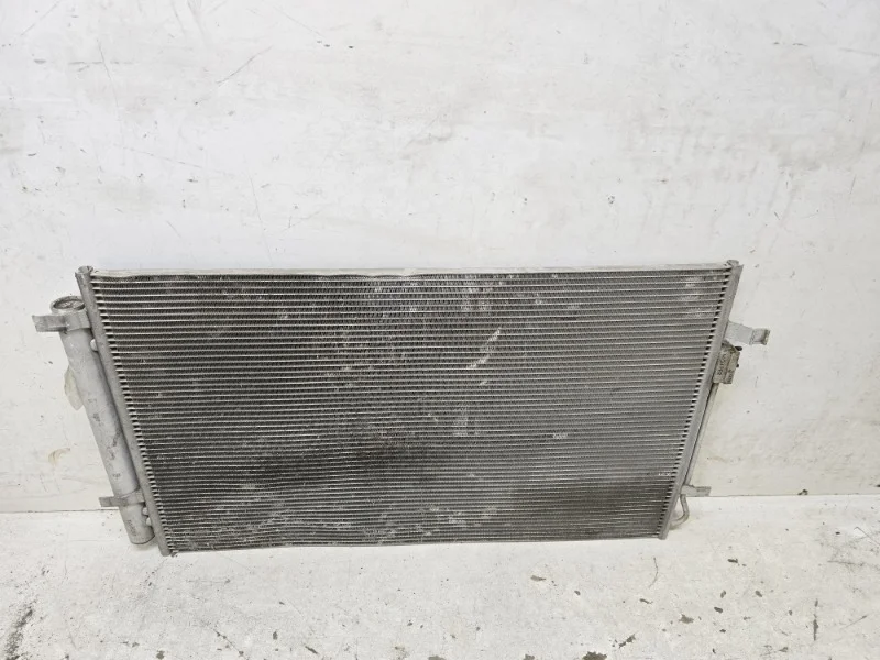 Радиатор кондиционера Kia Sorento 2021-2023 4