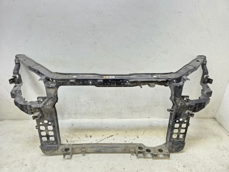 Панель передняя (телевизор) Kia Sorento 2012-