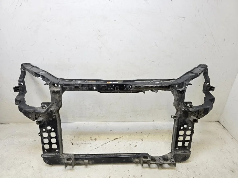 Панель передняя (телевизор) Kia Sorento 2012-2018