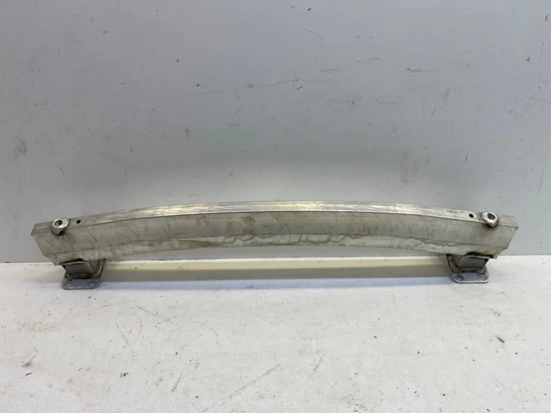 Усилитель бампера Porsche Cayenne 2007-2010 957