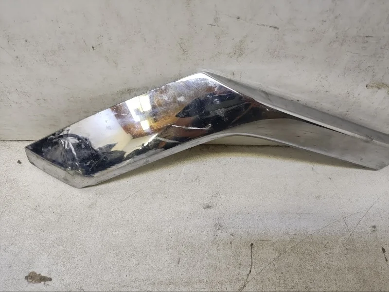 Накладка бампера Mitsubishi Pajero Sport 2015- 3