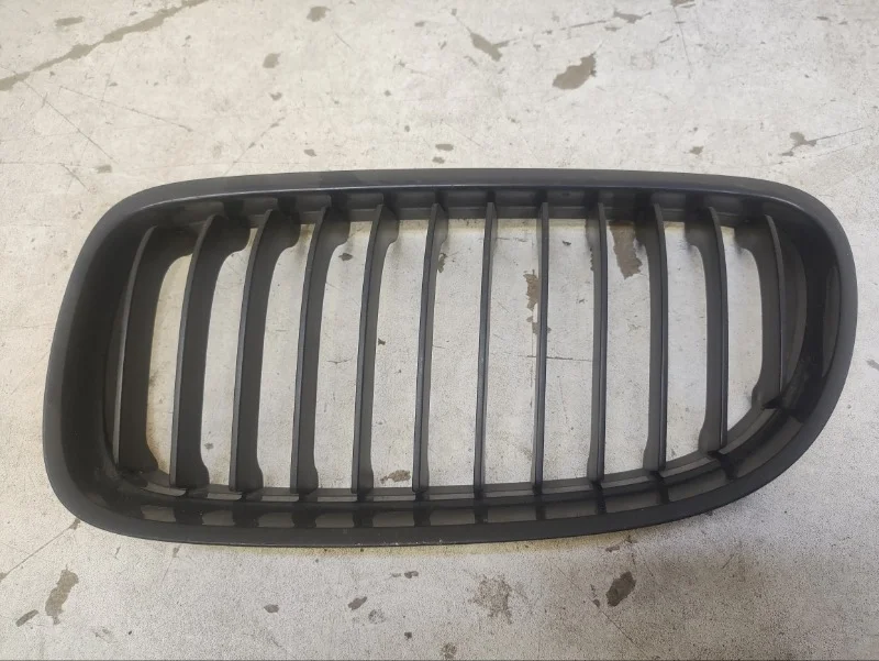 Решетка радиатора BMW 3er 2008-2011 E90