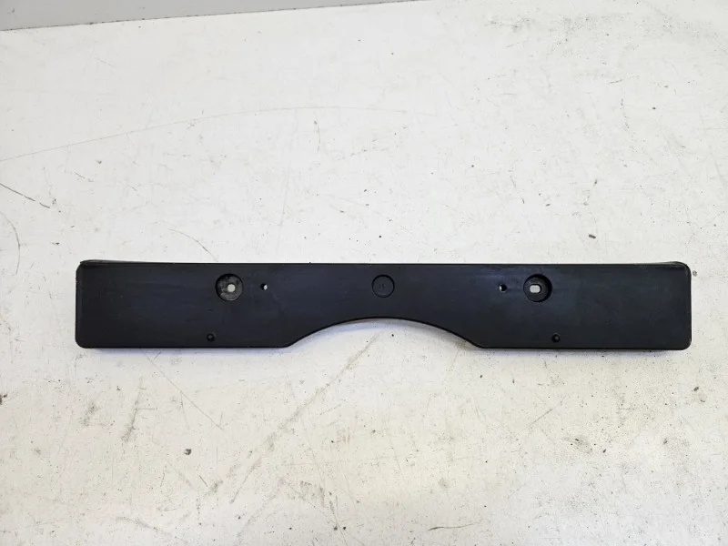 Площадка под гос. номер Toyota Camry 2014-2018 55