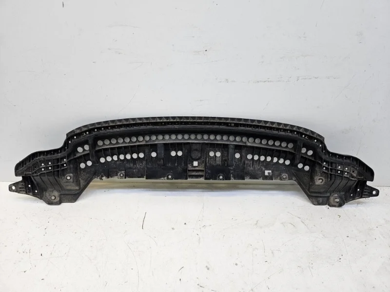 Пыльник бампера Toyota Corolla 2012-2019 180