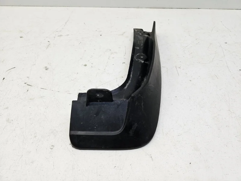 Брызговик Toyota Highlander 2013-2019