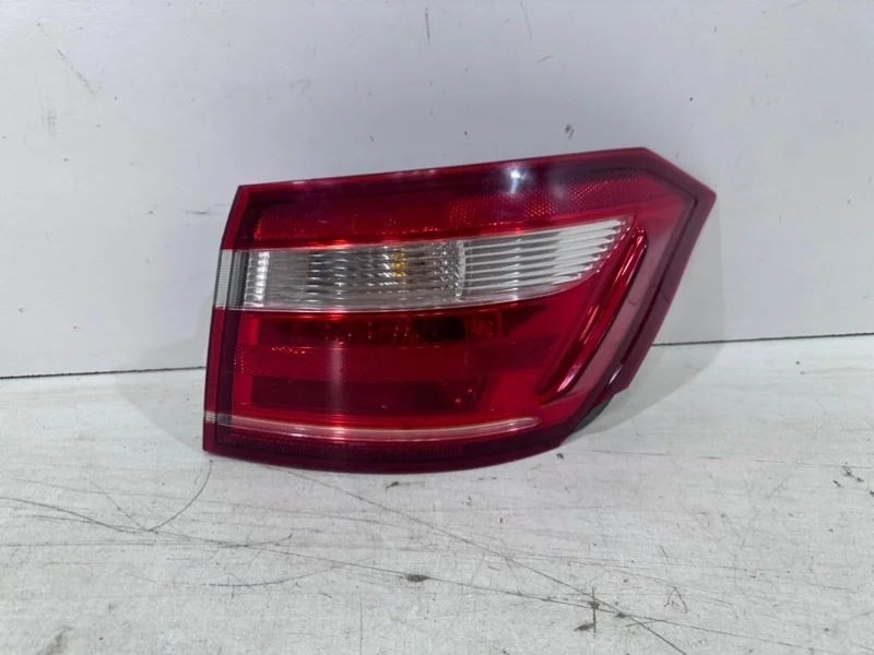 Фонарь Lada Vesta 2015-