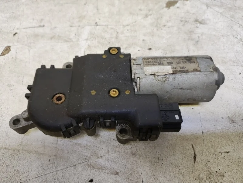 Моторчик люка BMW 3er 2005-2013 E91