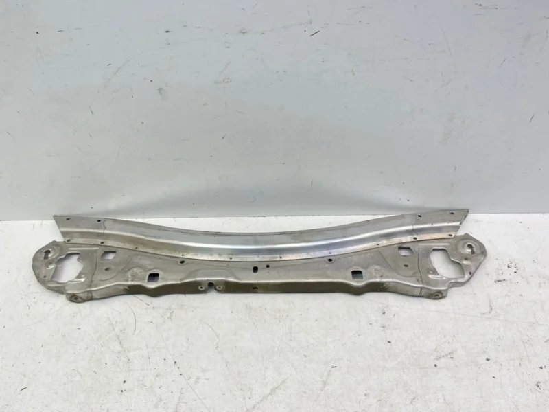 Панель передняя (телевизор) Mercedes-Benz -Class 2016-2020 W213