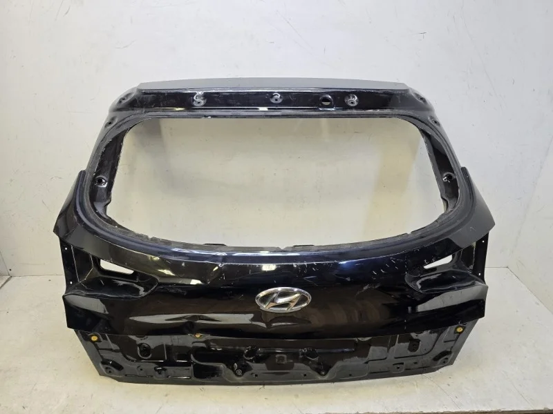 Крышка багажника Hyundai Tucson 2015-2021 3