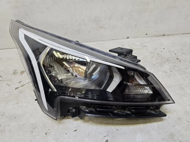 Фара Kia Rio 2020-2024