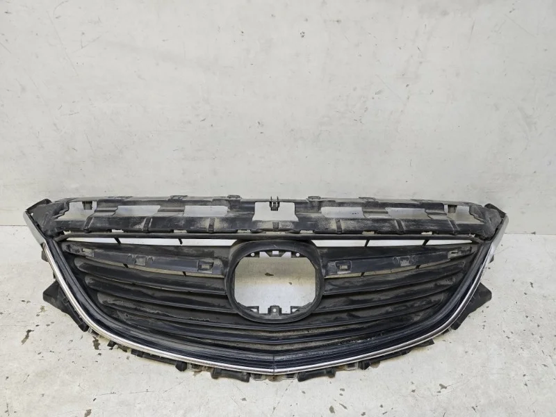Решетка радиатора Mazda 6 2012-2015 GJ