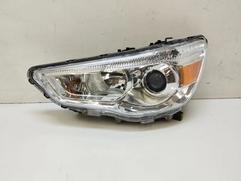 Фара Mitsubishi ASX 2010-2016