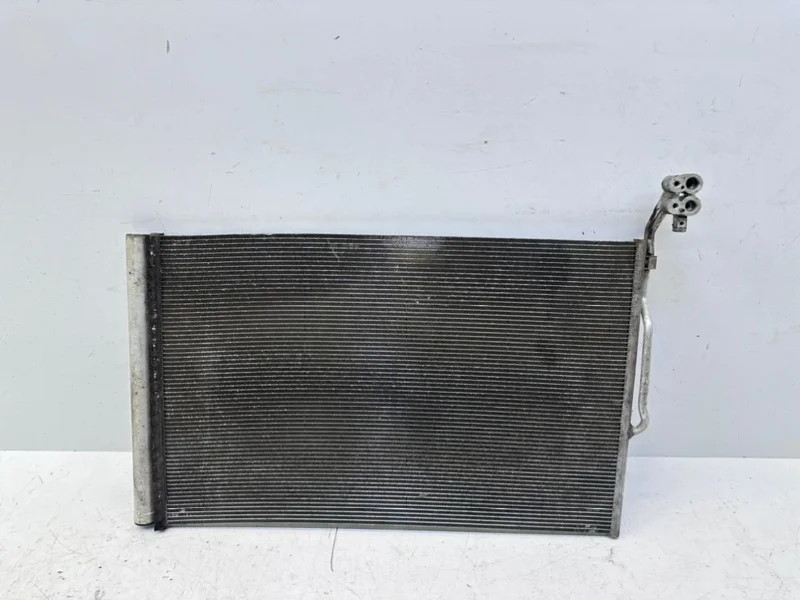 Радиатор кондиционера Volkswagen Touareg 2010-2018