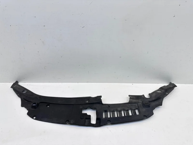 Накладка замка капота Toyota Camry 2014-2018 50