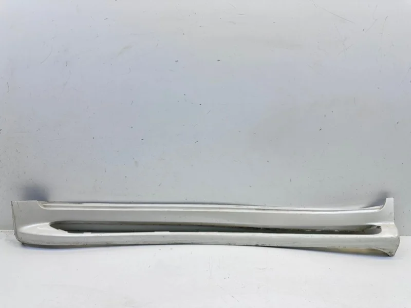 Накладка порога Toyota Land Cruiser 2015-2021 200