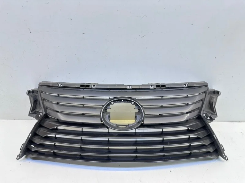 Решетка радиатора Lexus RX200T 2015-2017