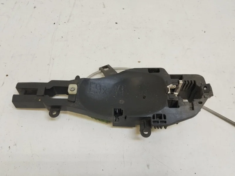 Кронштейн ручки двери BMW 3er 2005-2013 E90