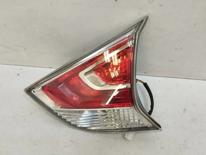 Фонарь Nissan X-Trail 2013-2017 T32