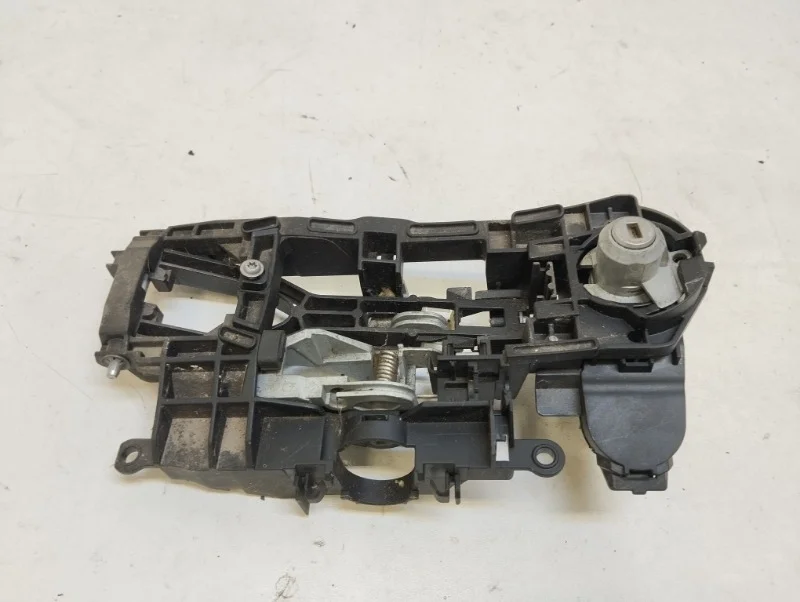 Кронштейн ручки двери BMW 5er 2010-2016 F10