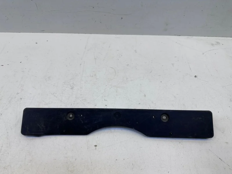 Площадка под гос. номер Toyota Camry 2014-2018 55