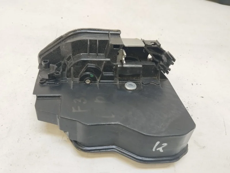 Замок двери BMW X5 2006-2013 E70