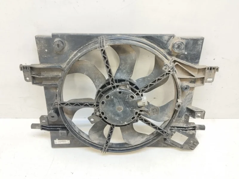 Диффузор вентилятора Renault Logan 2014-2022