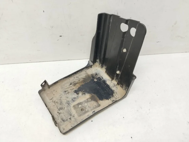 Крепление аккумулятора Mitsubishi Outlander 2001-2008