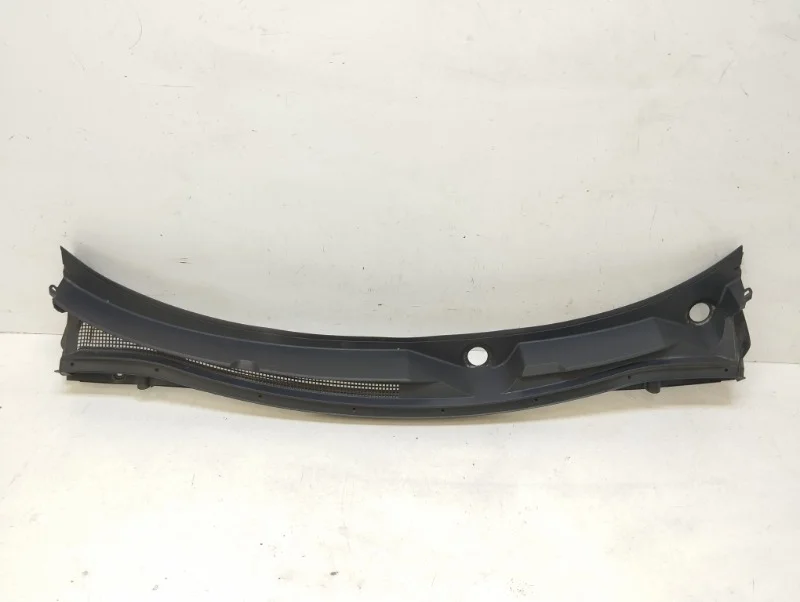 Жабо Mitsubishi Oultander 2018- 3