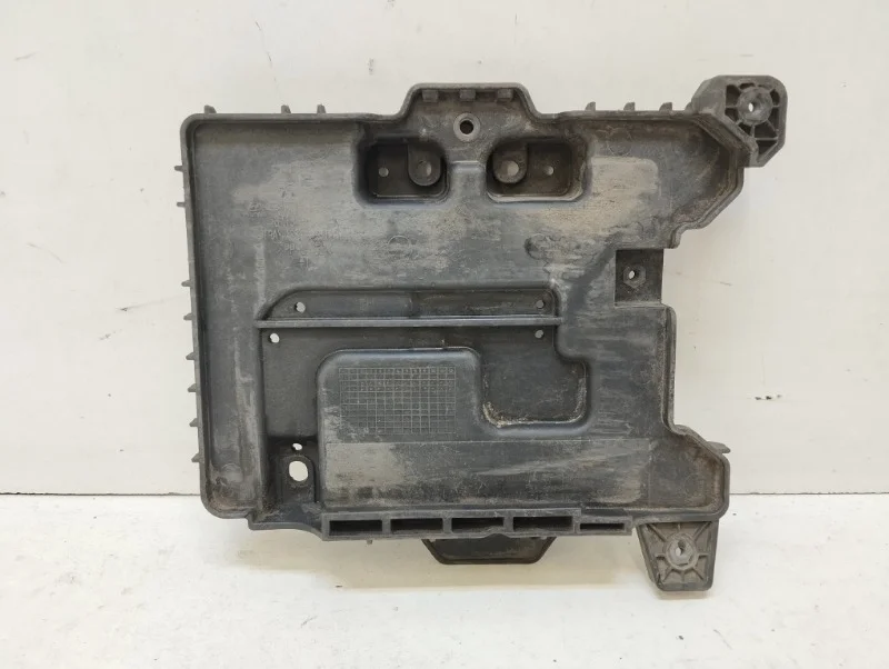 Крепеж аккумулятора Kia Rio 2010-2017 3