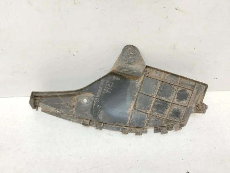 Подкрылок Mazda 3 2009-2013 BL