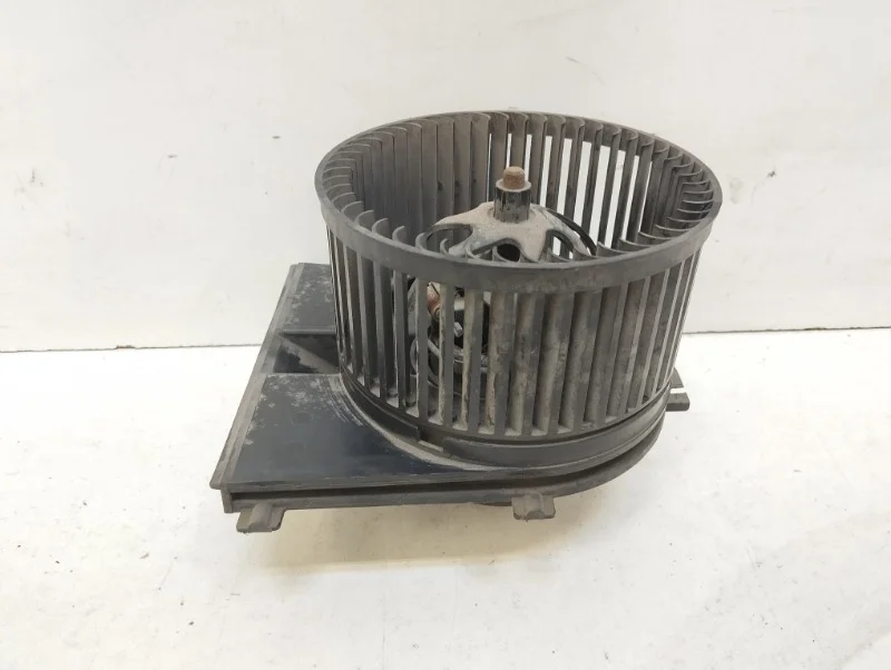 Моторчик печки Volkswagen Golf 1997-2006 4