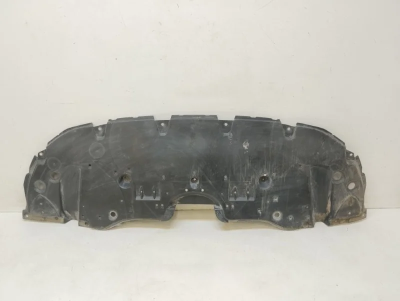 Пыльник бампера Toyota Camry 2018- V70