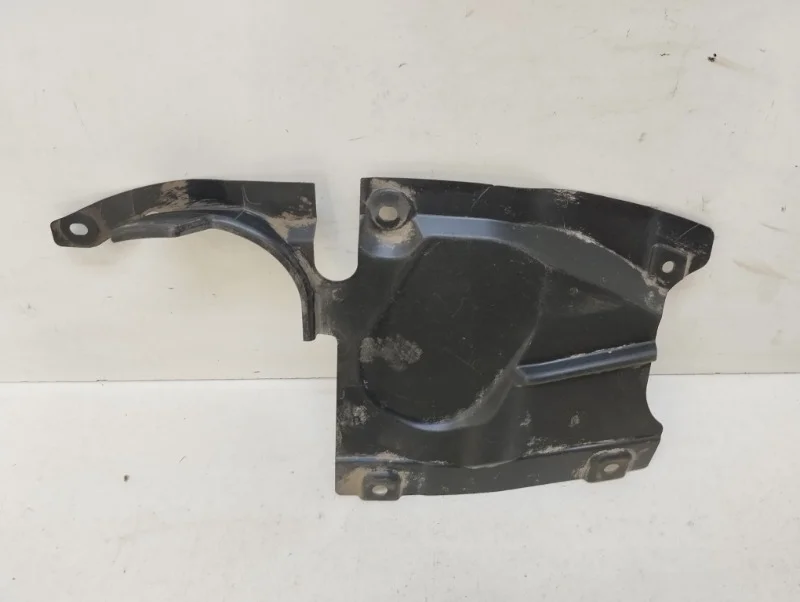 Пыльник двигателя Mazda 6 2007-2012 GH