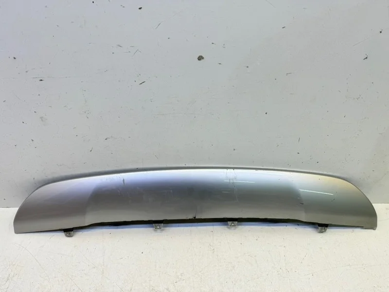 Накладка бампера Toyota Rav4 2015-2019 40