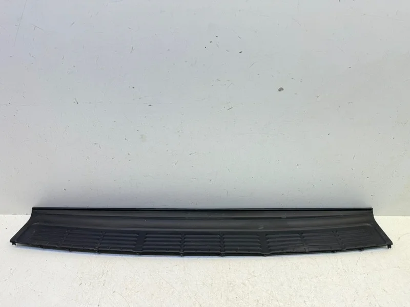 Накладка бампера Toyota Land Cruiser 2007-2012